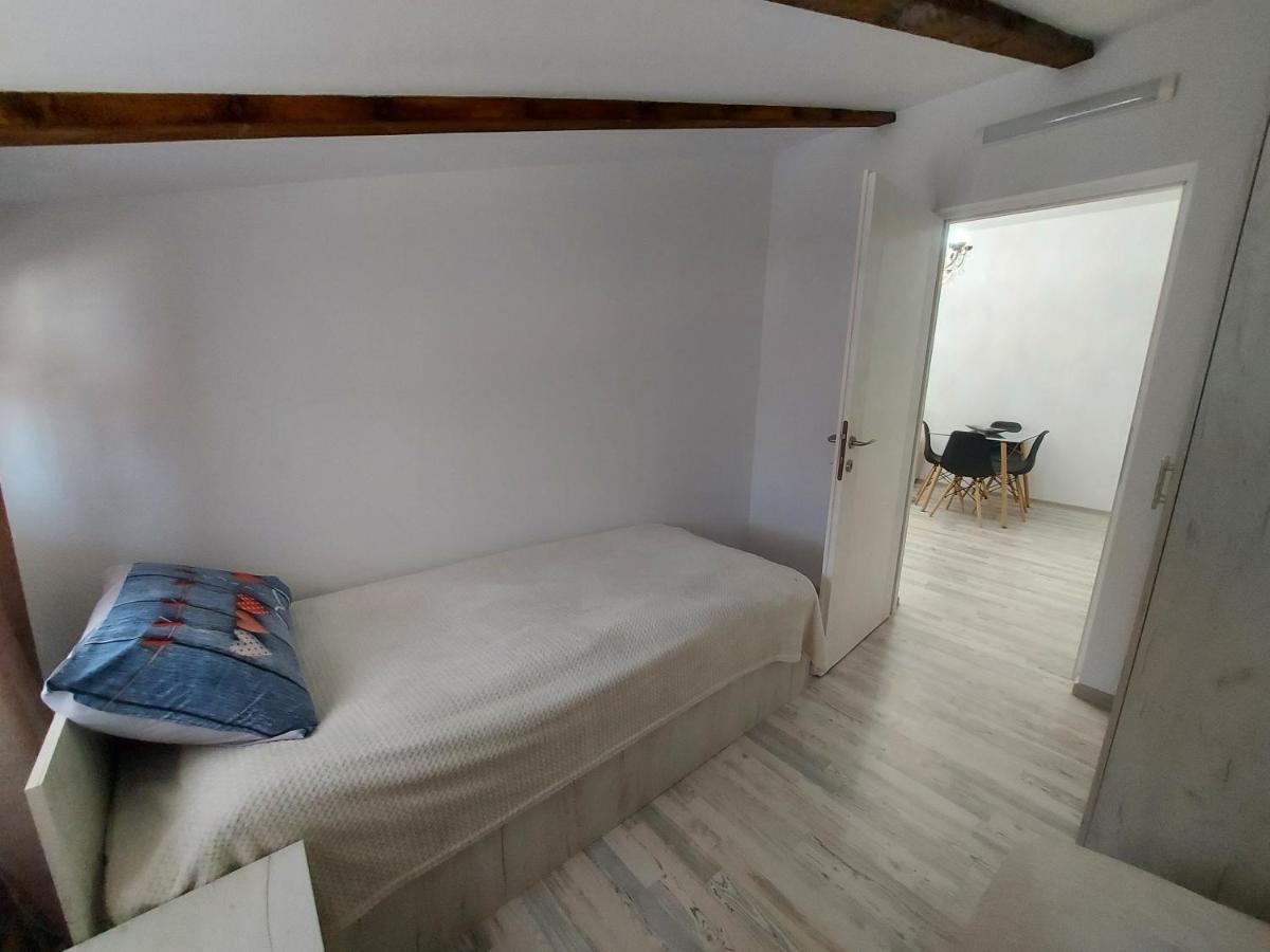 Jolie Art Appartement Brăila Buitenkant foto
