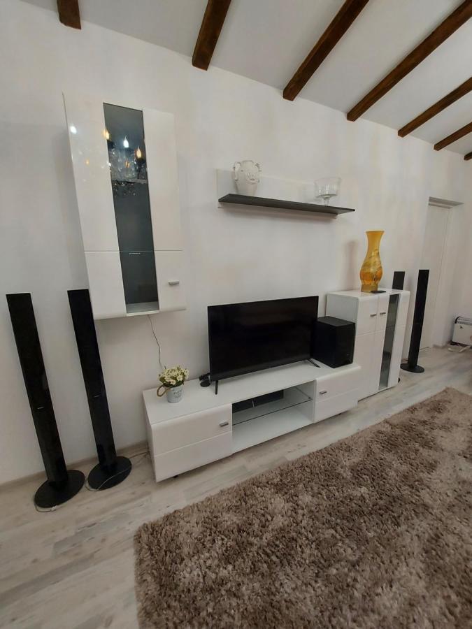 Jolie Art Appartement Brăila Buitenkant foto