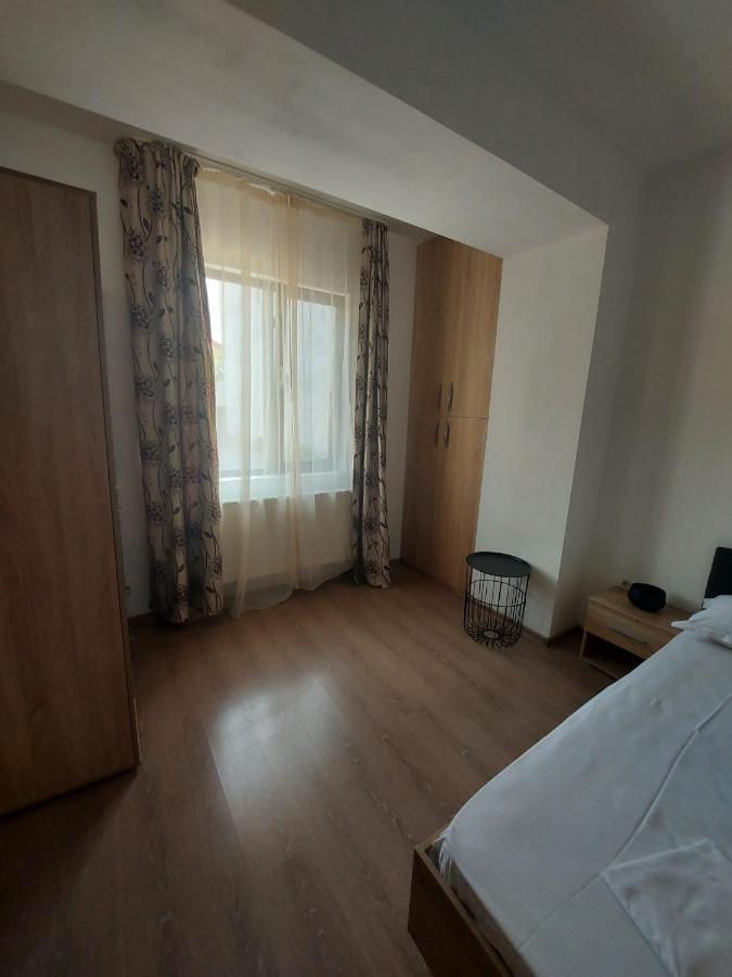 Jolie Art Appartement Brăila Buitenkant foto
